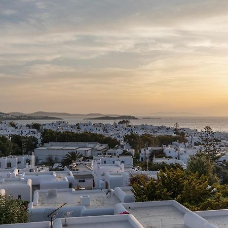 Callisti Mykonos Town With Pool View And Calypso Upper Floor With Sea View Exterior photo