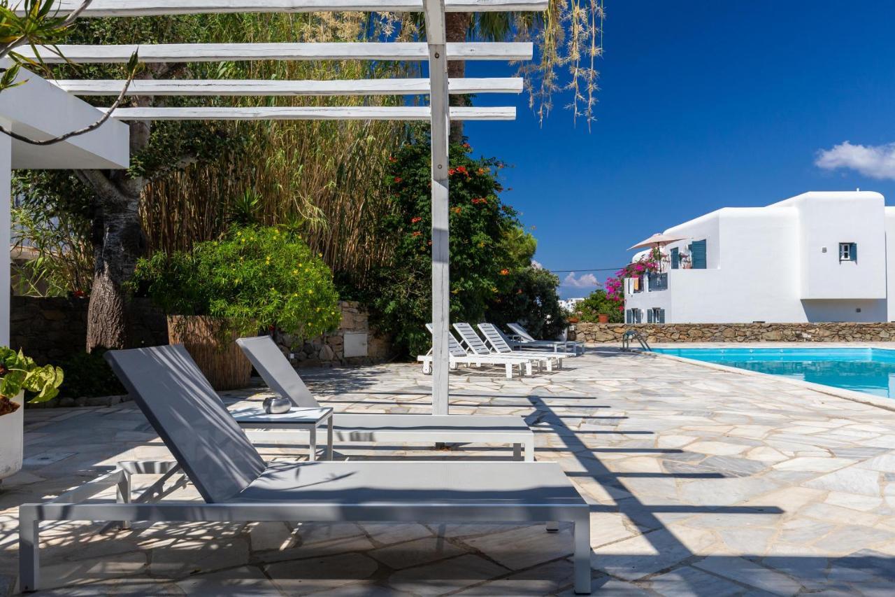 Callisti Mykonos Town With Pool View And Calypso Upper Floor With Sea View Exterior photo