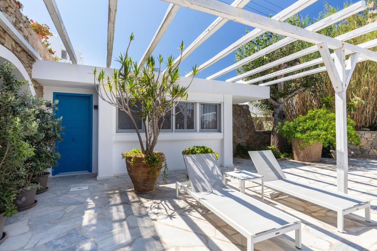 Callisti Mykonos Town With Pool View And Calypso Upper Floor With Sea View Exterior photo
