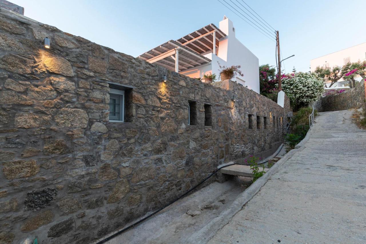 Callisti Mykonos Town With Pool View And Calypso Upper Floor With Sea View Exterior photo