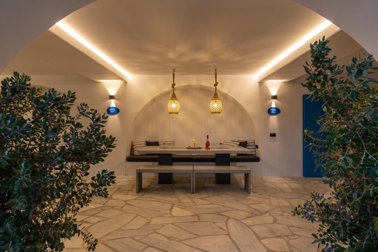 Callisti Mykonos Town With Pool View And Calypso Upper Floor With Sea View Exterior photo