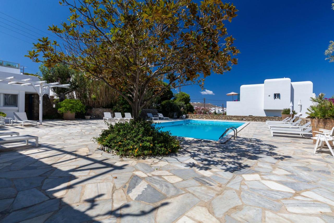 Callisti Mykonos Town With Pool View And Calypso Upper Floor With Sea View Exterior photo