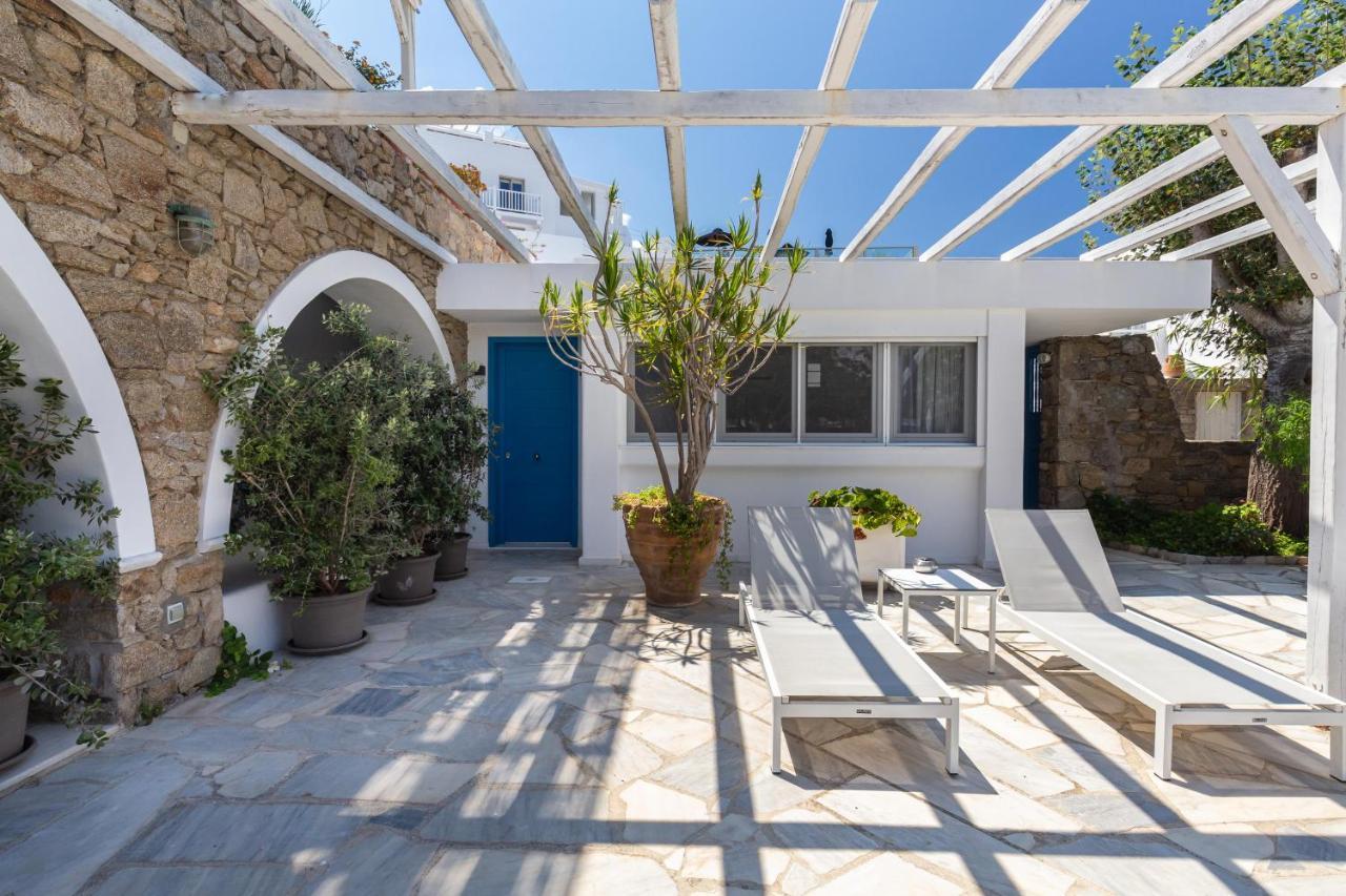 Callisti Mykonos Town With Pool View And Calypso Upper Floor With Sea View Exterior photo