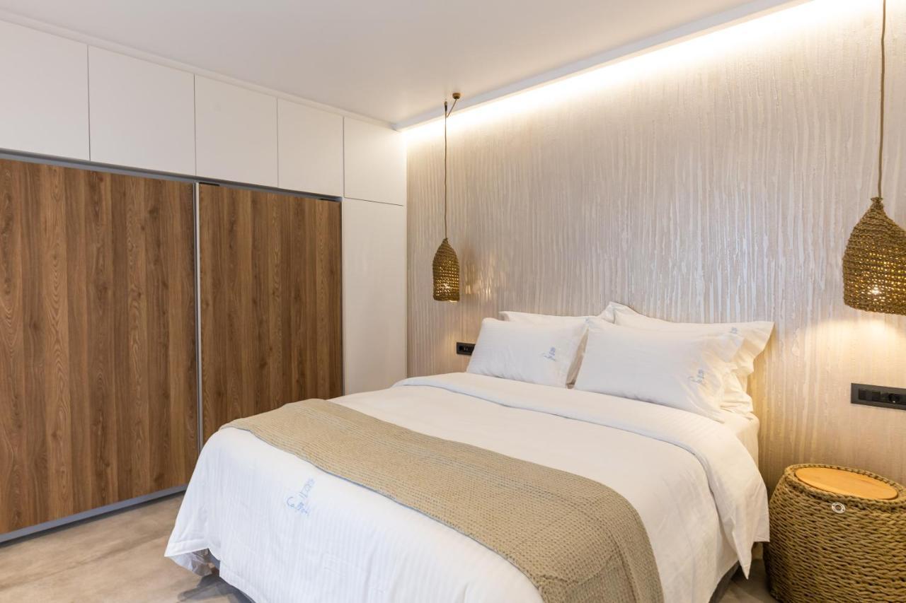 Callisti Mykonos Town With Pool View And Calypso Upper Floor With Sea View Exterior photo