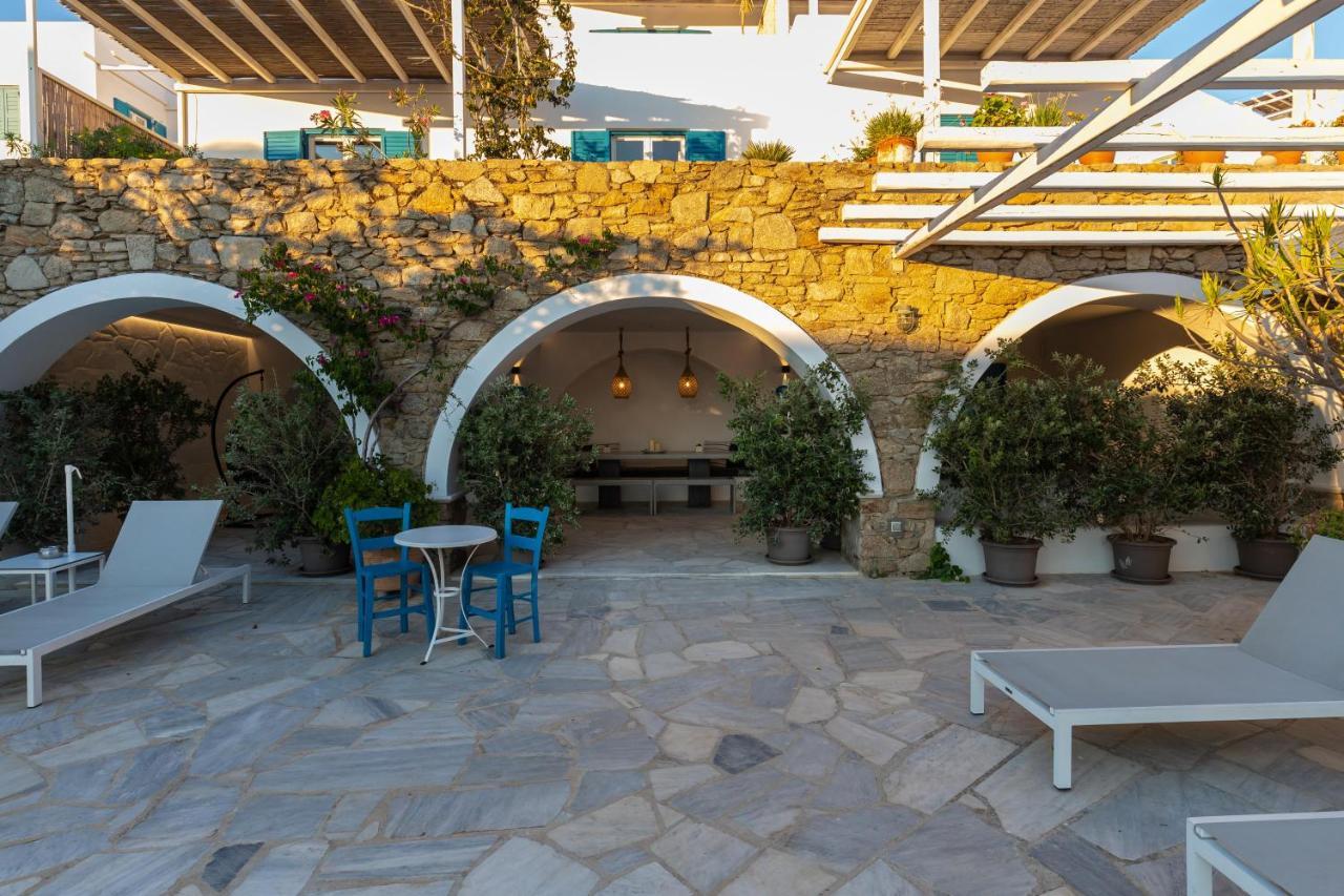Callisti Mykonos Town With Pool View And Calypso Upper Floor With Sea View Exterior photo