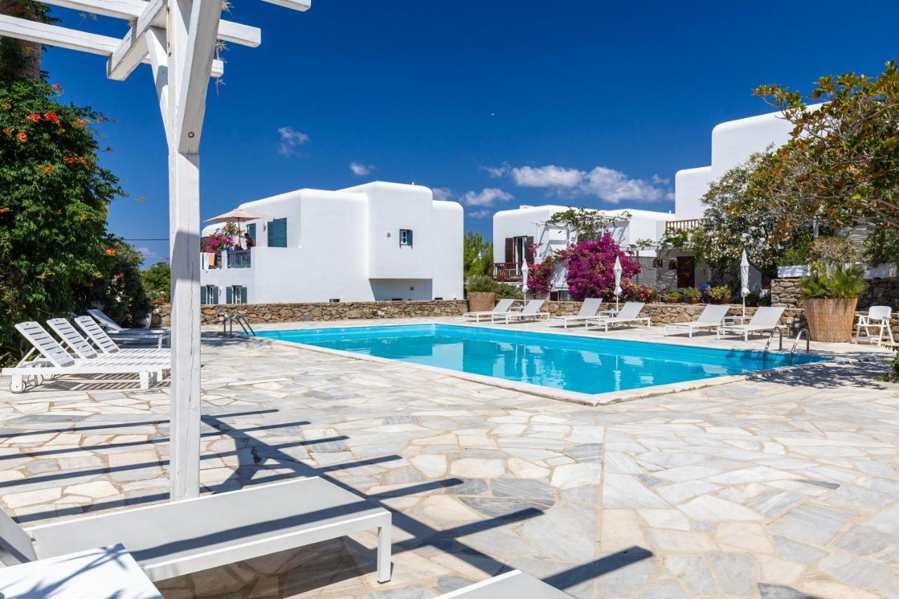 Callisti Mykonos Town With Pool View And Calypso Upper Floor With Sea View Exterior photo